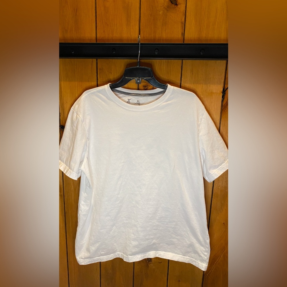 XL form fitting cotton t shirt